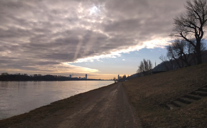 #107 „Die Stille im Auge des Orkans, in der Ritze zwischen dem „recht haben müssen“ und dem Privileg, ein Trottel sein zu&nbsp;dürfen“